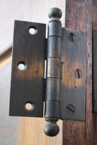 Recycled hinges