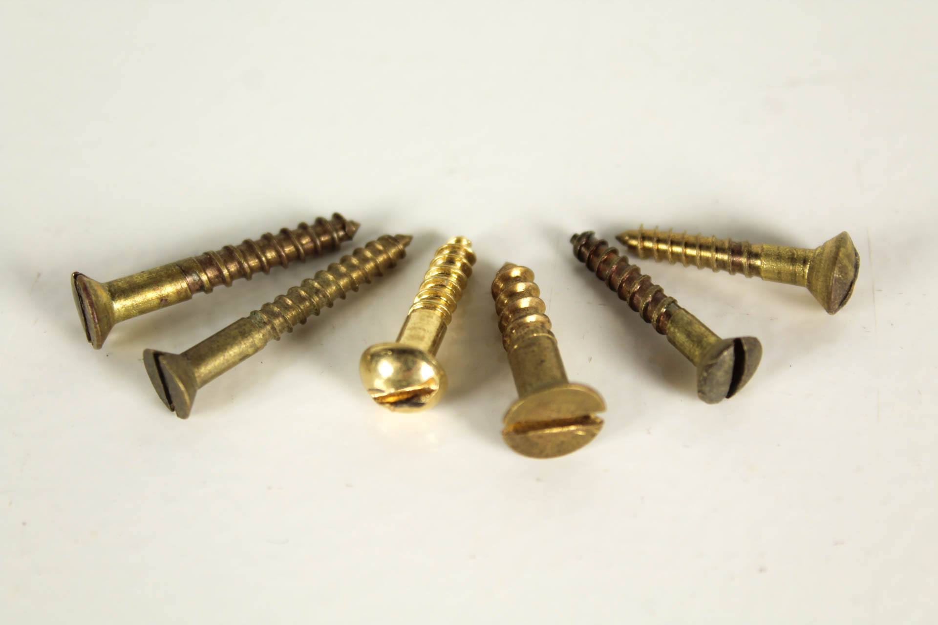 vintage-screws-renovators-paradise-old-door-screws-melbourne