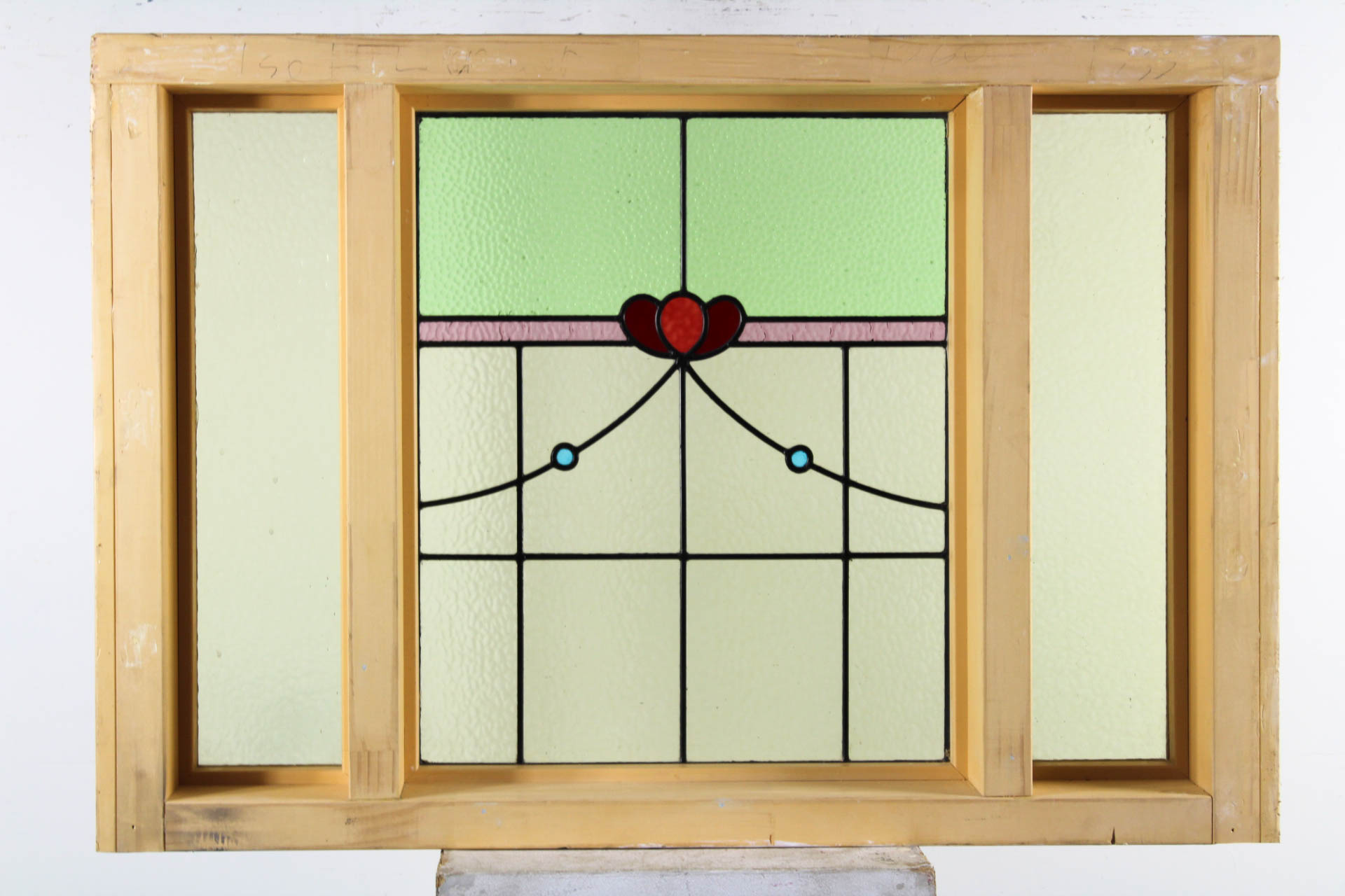 Awesome Leadlight Highlight | Renovators Paradise - Nice Windows