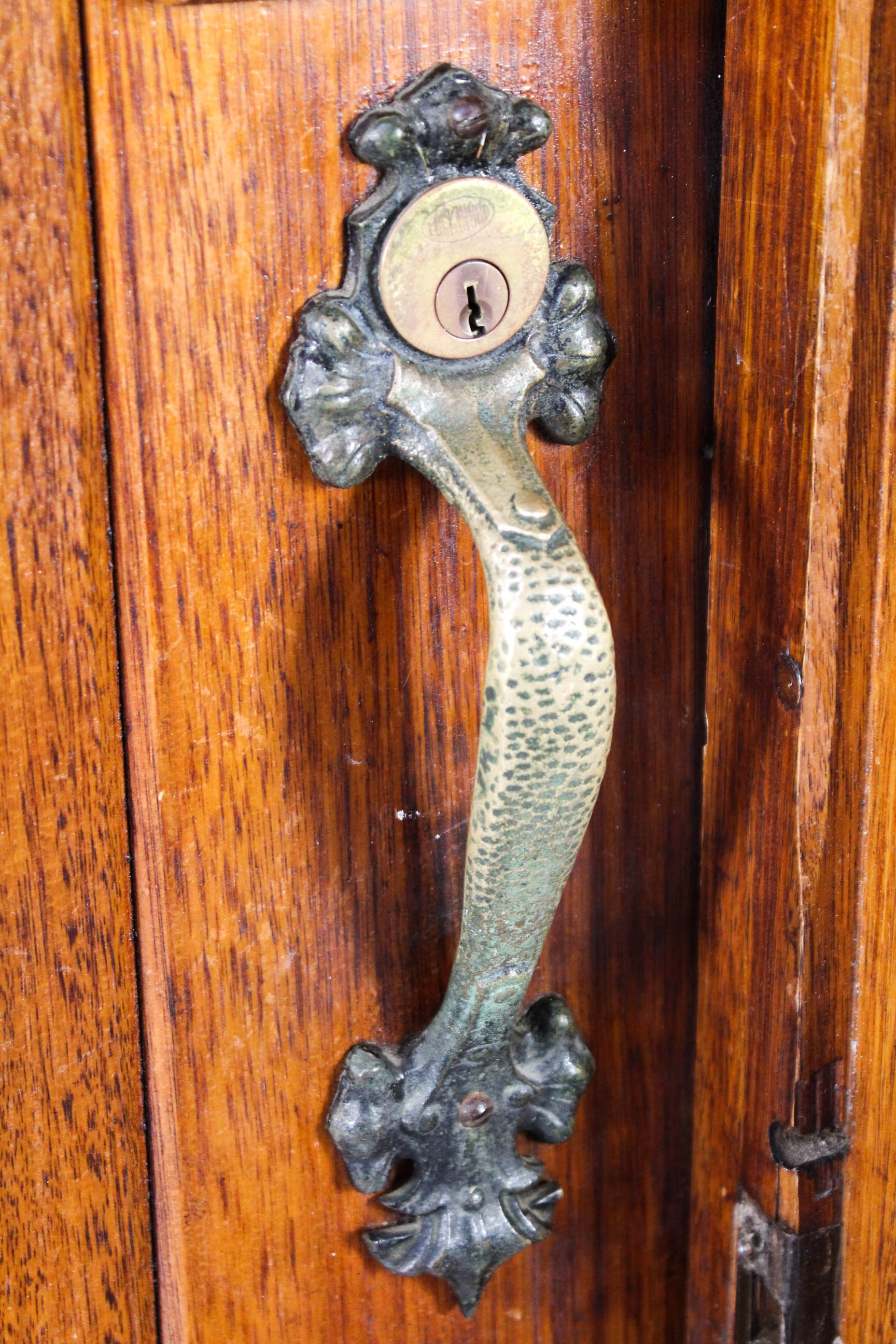 Brighton Art Deco Entrance Renovators Paradise Recycled Doors