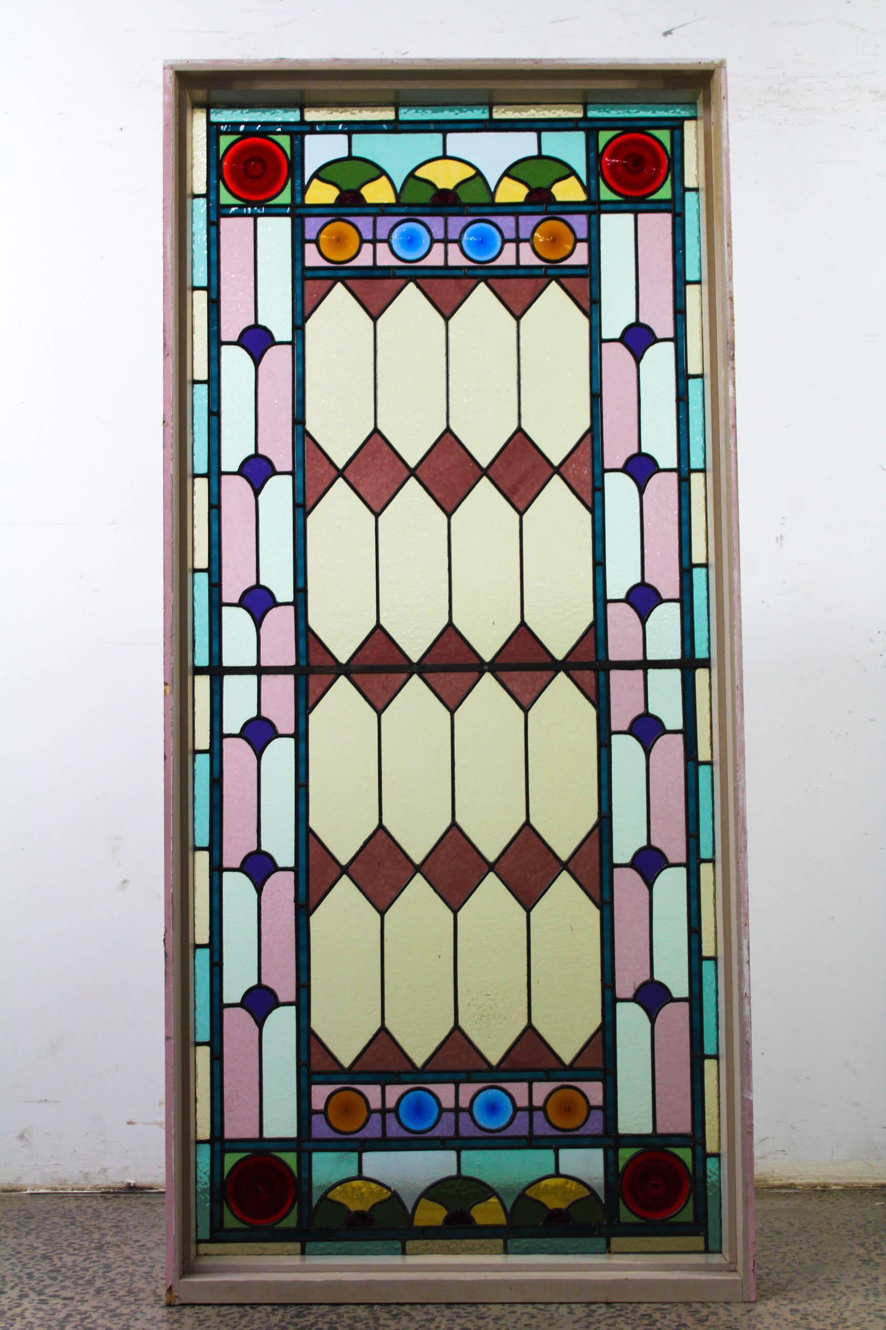 Mesmerising Leadlight Window | Renovators Paradise - Period Leadlight