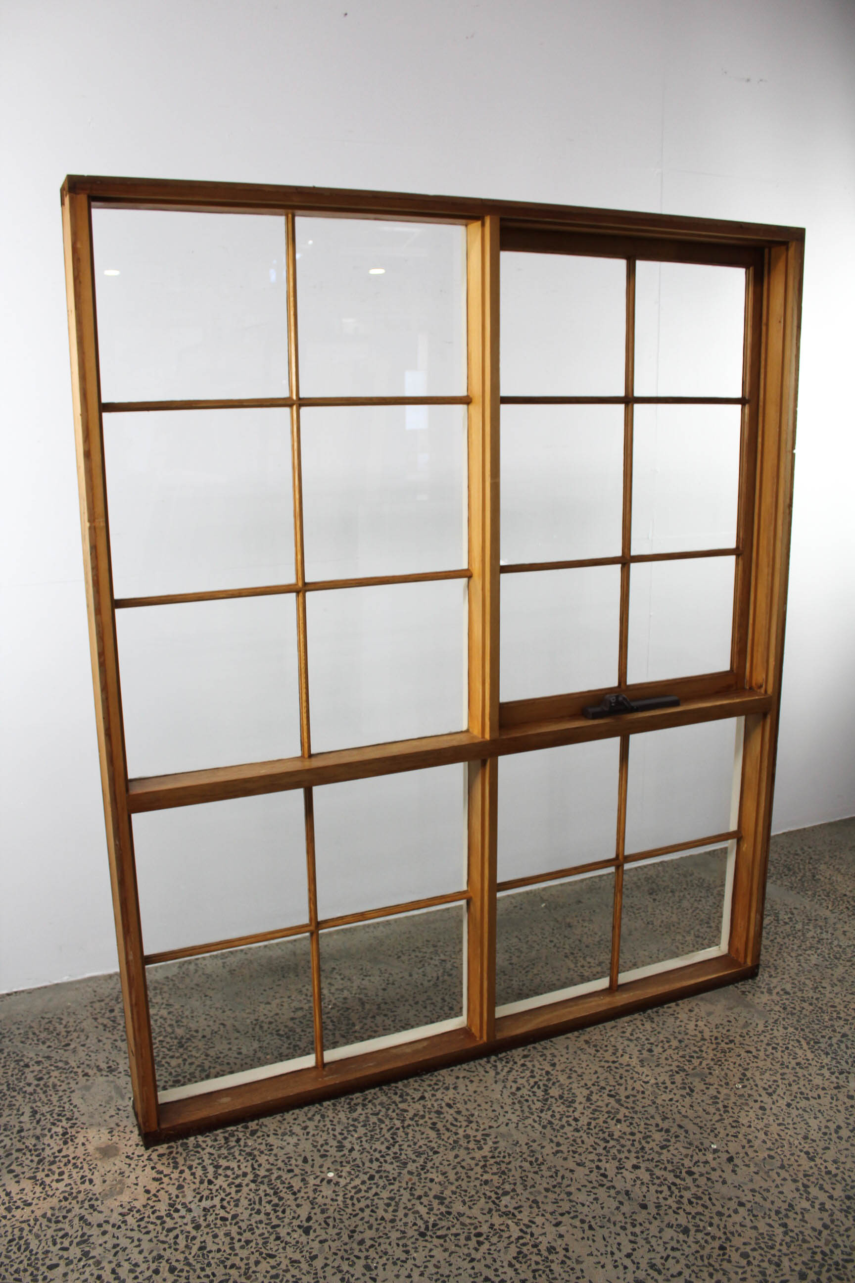 Excellent Colonial Windows | Renovators Paradise
