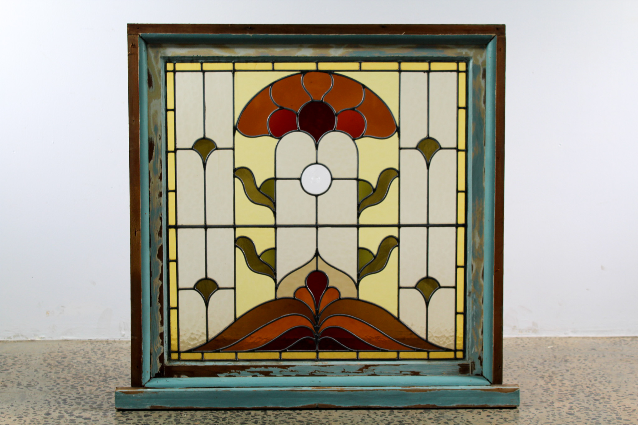 Bold Leadlight Highlight | Renovators Paradise - Period Windows