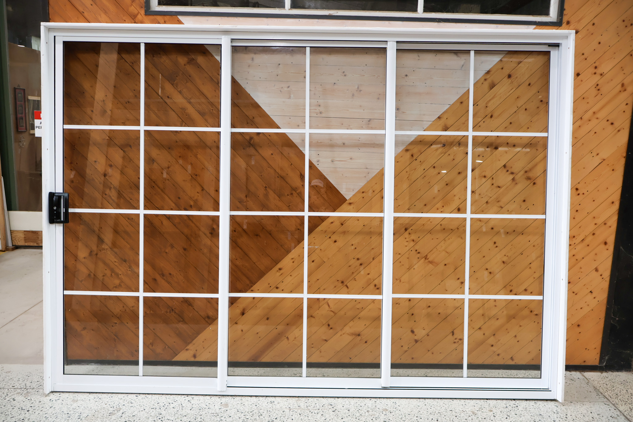 Colonial Sliding Door