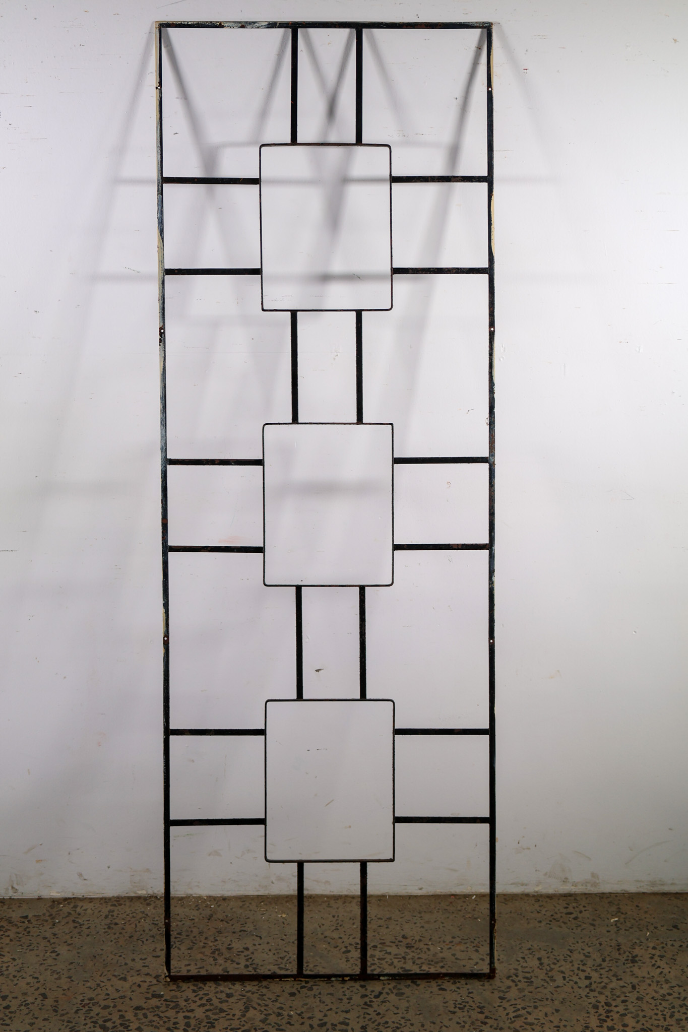 Decretive Screen